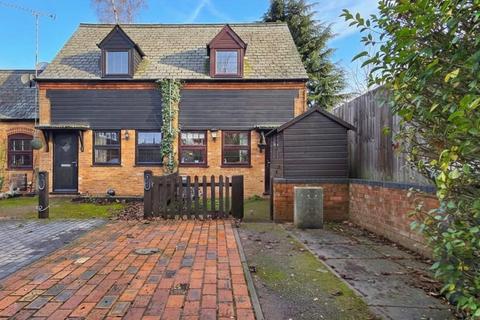 2 bedroom end of terrace house for sale, Claridges Lane, Ampthill, Bedfordshire, MK45