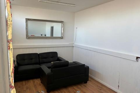Retail property (high street) to rent, 147 High St Potters Bar EN6 5BB