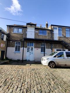 Office to rent, 36-38 Peckham Rd London SE5 8QW