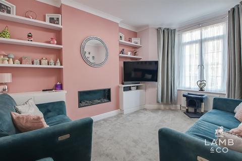3 bedroom semi-detached house for sale, Walton Road, Clacton-On-Sea CO15