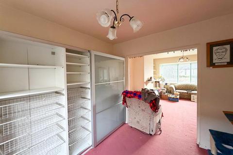 3 bedroom semi-detached house for sale, Kent Avenue, Silsden,