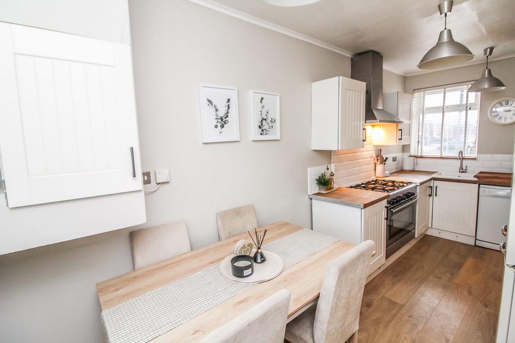 Kitchen/Dining Room.