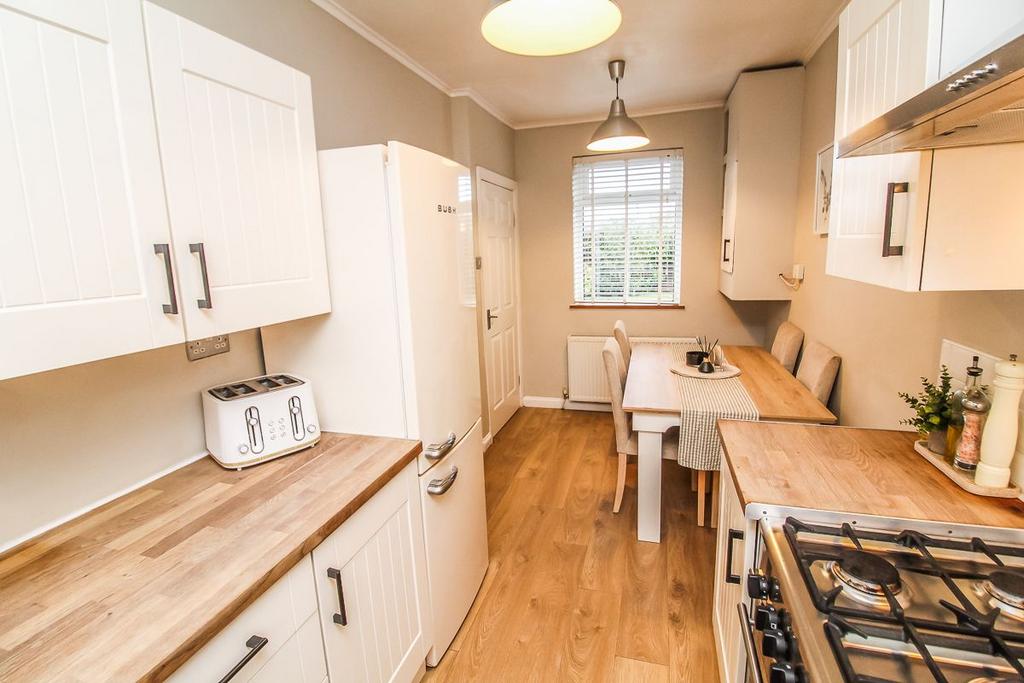 Kitchen Pic 3.