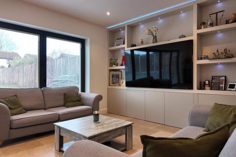 5 bedroom semi-detached house for sale, Barons' Cross Road, Leominster