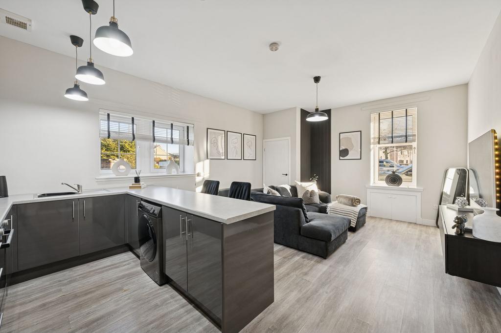 Kitchen/ Dining/ Lounge Area