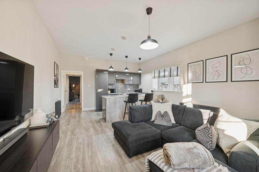 Kitchen/ Dining/ Lounge Area