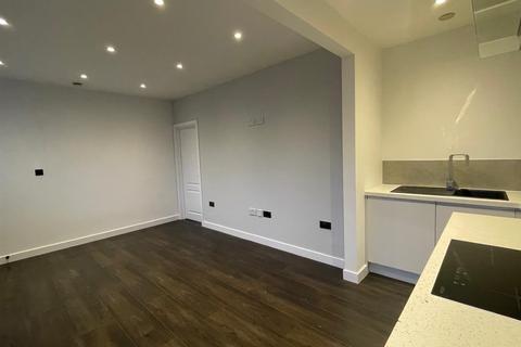 1 bedroom flat to rent, Victoria Road, Ruislip