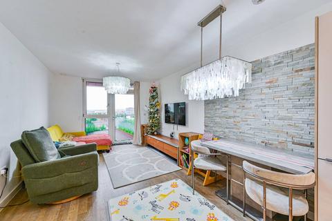 2 bedroom flat for sale, Cable Walk, East Greenwich, London, SE10
