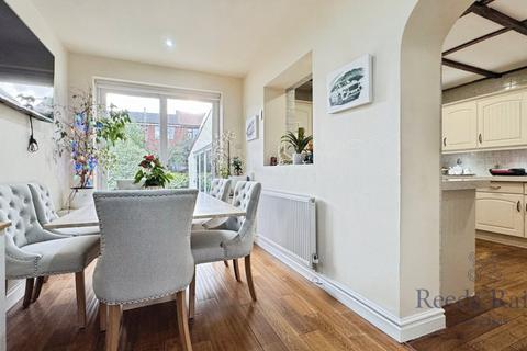 4 bedroom detached house for sale, Gough Lane, Preston PR5