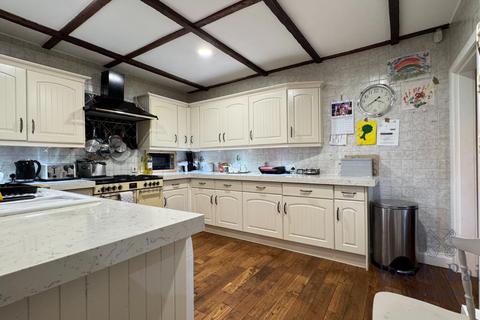 4 bedroom detached house for sale, Gough Lane, Preston PR5