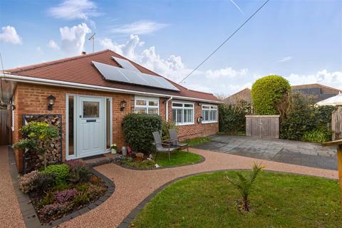 2 bedroom detached bungalow for sale, Upper West Drive, Ferring, Worthing