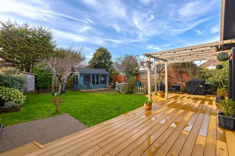 2 bedroom detached bungalow for sale, Upper West Drive, Ferring, Worthing