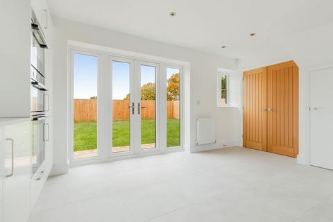 3 bedroom semi-detached house for sale, Coldharbour Road, Upper Dicker BN27