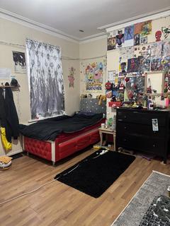 3 bedroom house for sale, Birkbeck Road, London
