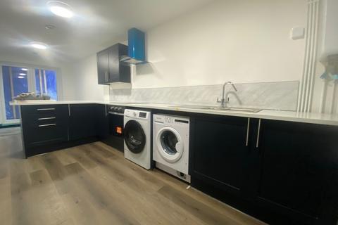 1 bedroom terraced house to rent, Walmer Road, Hampshire PO1