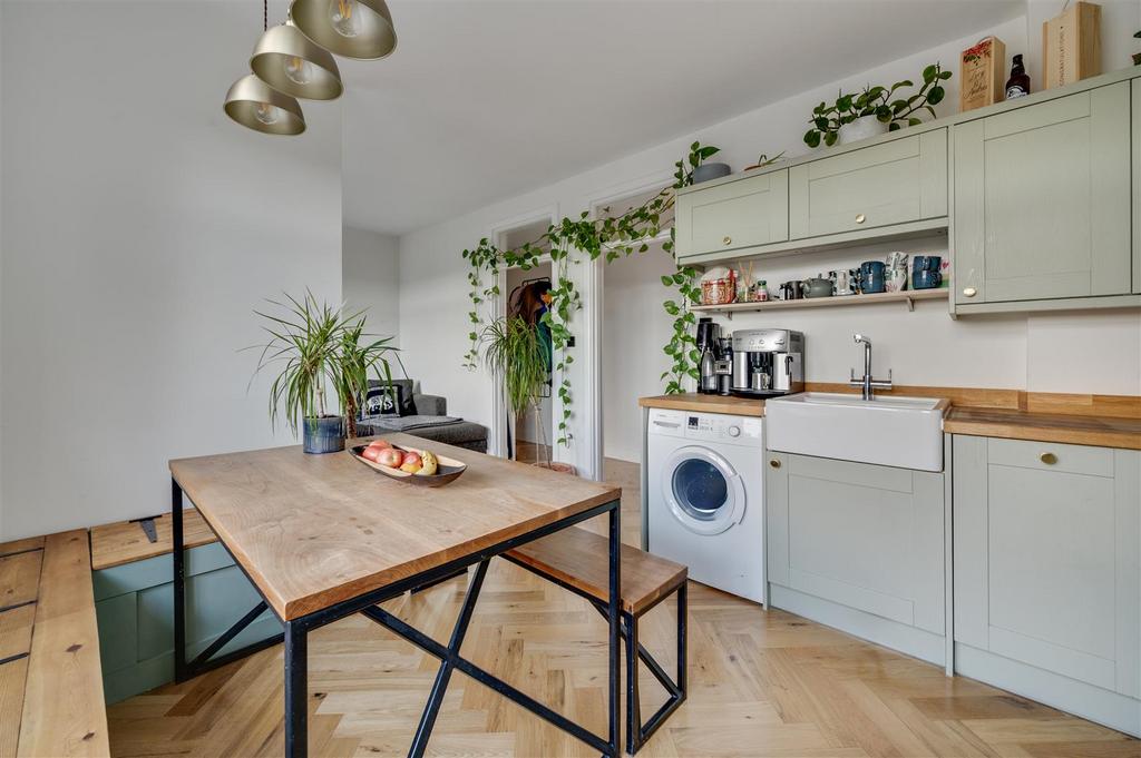 Daniels Gladstone Court, Anson Road 004.jpg