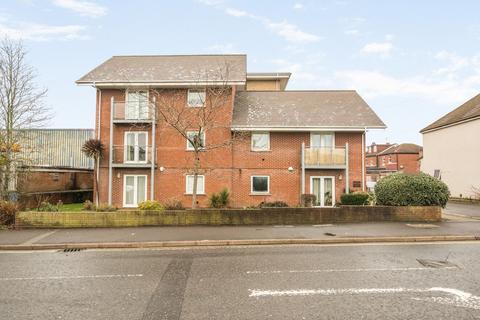 2 bedroom flat for sale, Winchester Road, Southampton, Hampshire, SO16
