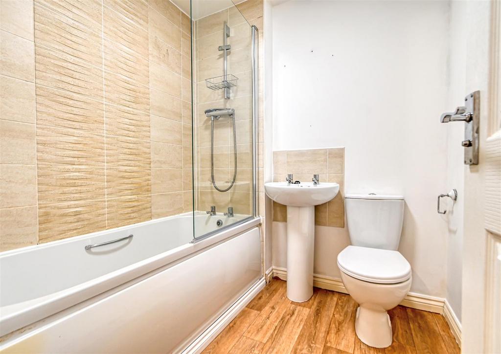 7 Hitchens Way-1.jpg