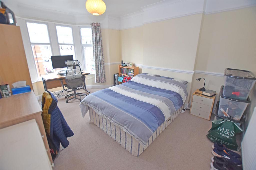 Bedroom2.jpg