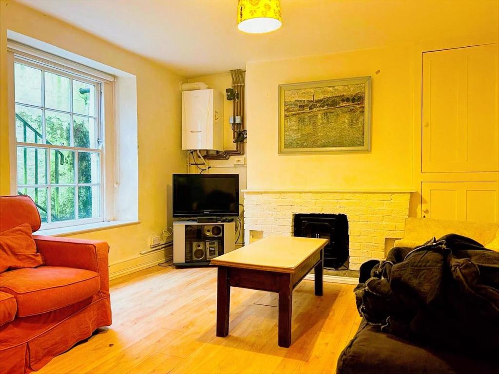 Beau lounge 1.JPG
