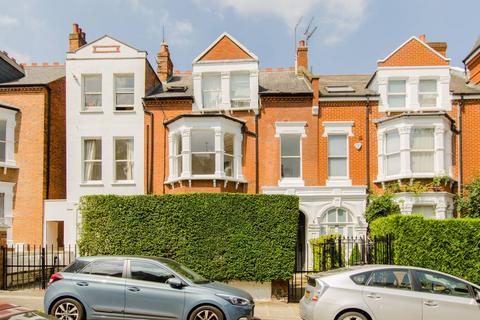 3 bedroom flat to rent, Nassington road, Hampstead, London, NW3