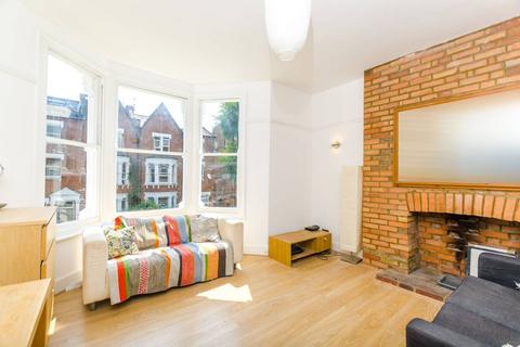 3 bedroom flat to rent, Nassington road, Hampstead, London, NW3