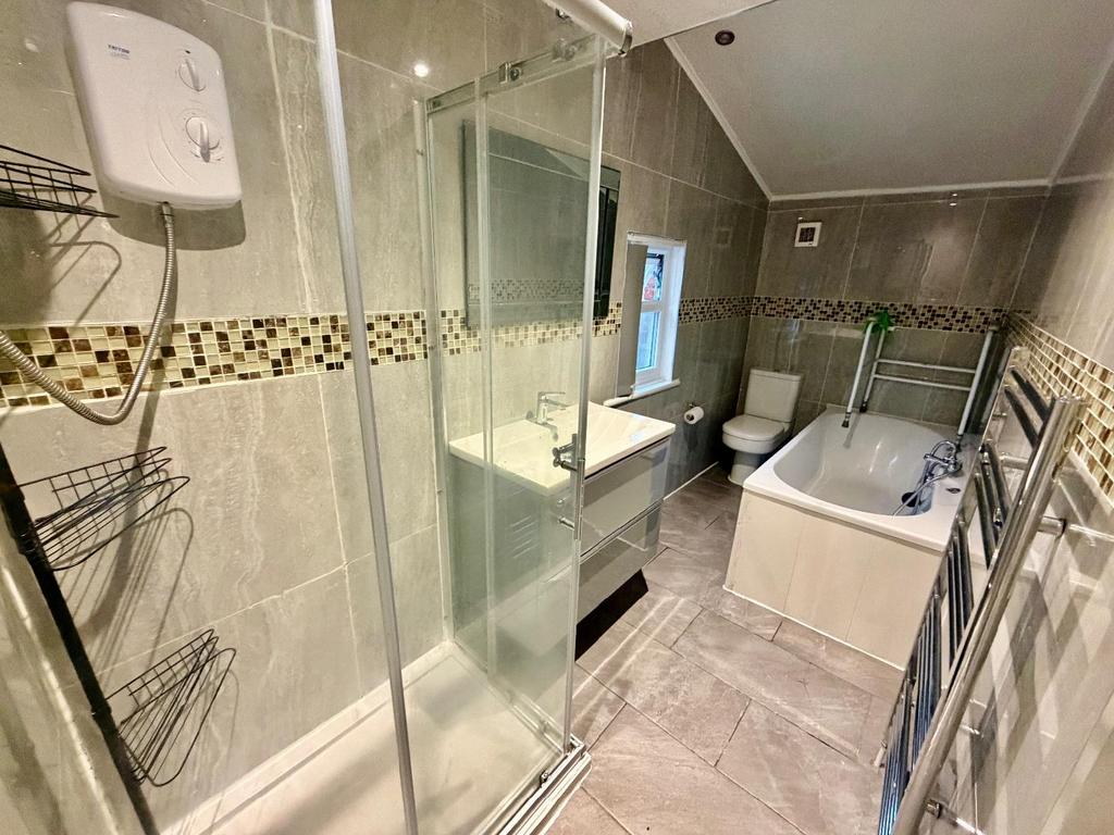 Bathroom/w.c.