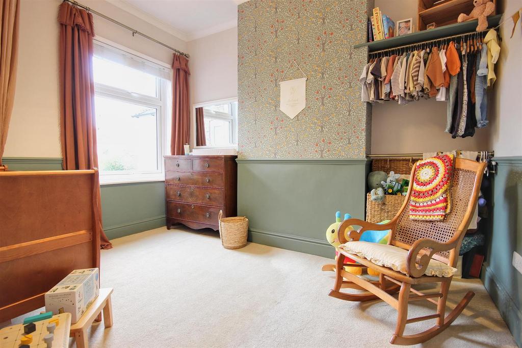 Bedroom 2 (rear)