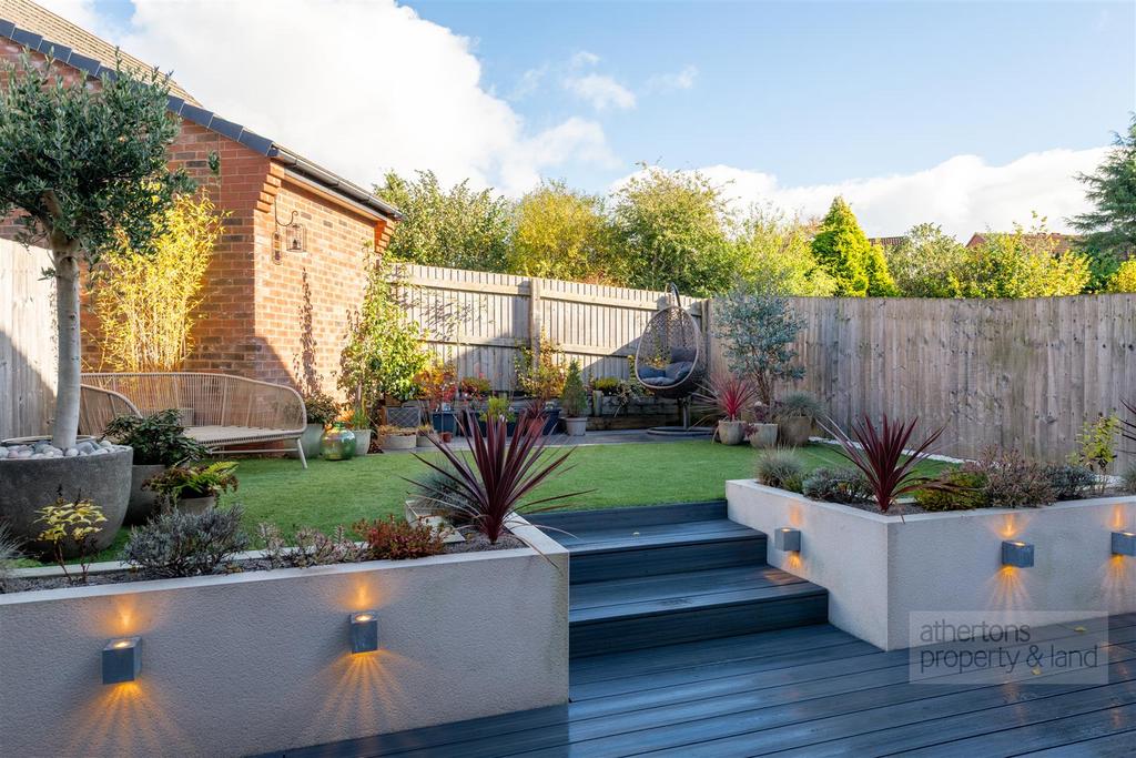 5 Meadow Close-5.jpg