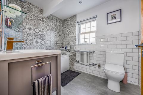 2 bedroom end of terrace house for sale, Mountbatten Square, Hampshire PO4