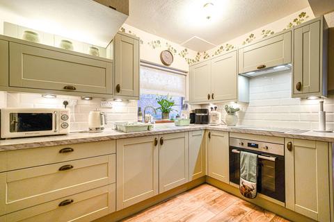 3 bedroom semi-detached house for sale, Pierce Avenue, Solihull