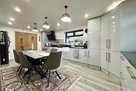 undefined, Damson Court, Bradford BD14