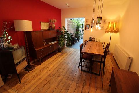 3 bedroom terraced house for sale, Victoria Street, Saltisford, Warwick