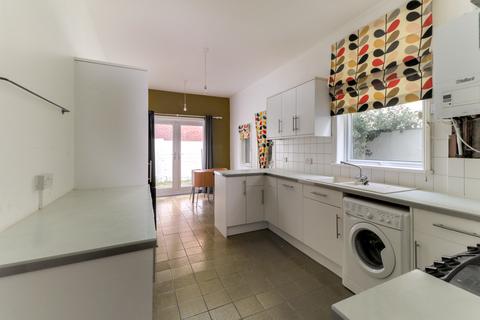 3 bedroom terraced house for sale, Wimbledon Park Road, Southsea