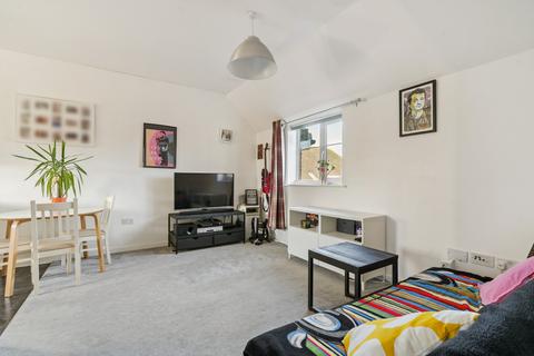 2 bedroom flat for sale, Old Saw Mill Place, Little Chalfont