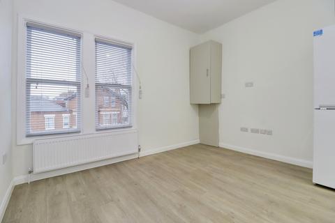 undefined, Fosse Road Central, Leicester, Leicestershire, LE3