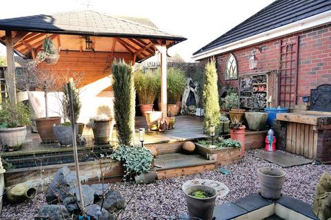 3 bedroom semi-detached house for sale, Park Close, Calne