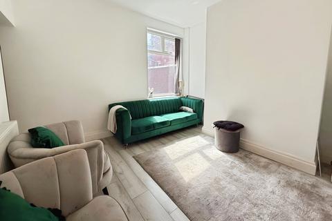 3 bedroom terraced house for sale, Gascoyne Street, Rusholme, Greater Manchester, M14