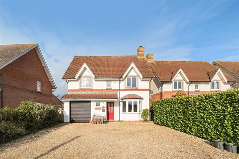The Green, Dauntsey, Chippenham