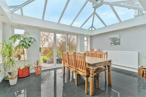 undefined, The Green, Dauntsey, Chippenham
