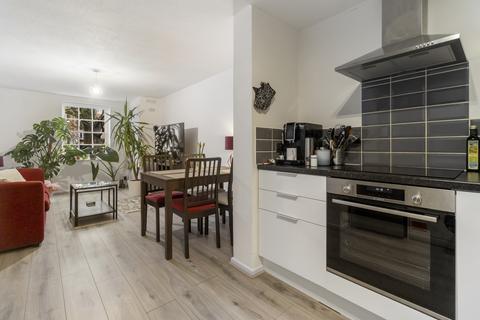 undefined, Worcester WR5