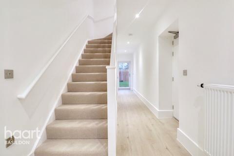 undefined, Chapelgate Mews, Essex