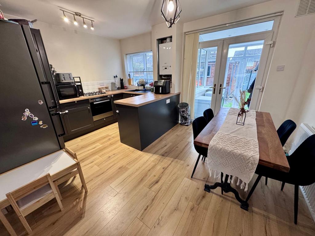 Kitchen / Diner