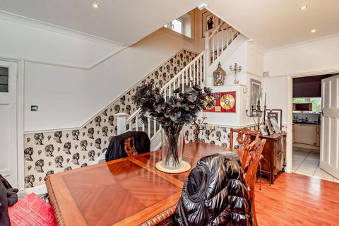 3 bedroom detached house for sale, Macaulay Road, Caterham, CR3