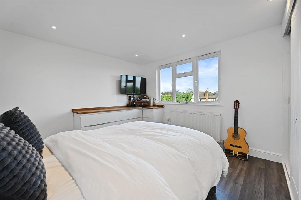 Master Bedroom.jpg