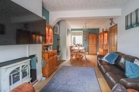 3 bedroom terraced house for sale, Queens Road, Fakenham