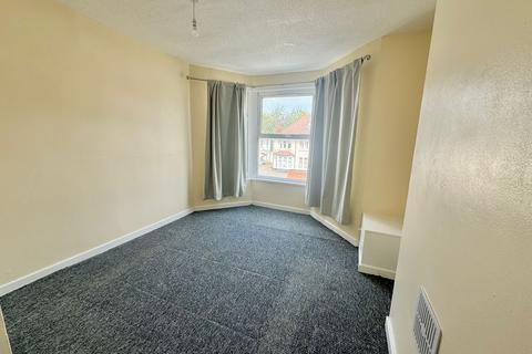 1 bedroom flat to rent, Newport Road, ,