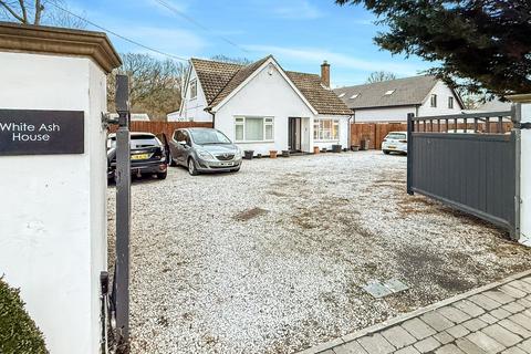 2 bedroom detached house for sale, Gosfield Road, Braintree, CM7