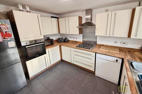 3 bedroom townhouse for sale, Severus Crescent, North Hykeham LN6