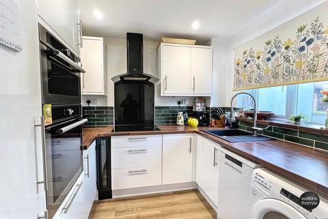 2 bedroom house for sale, Gladstone Drive, Hereford, HR4